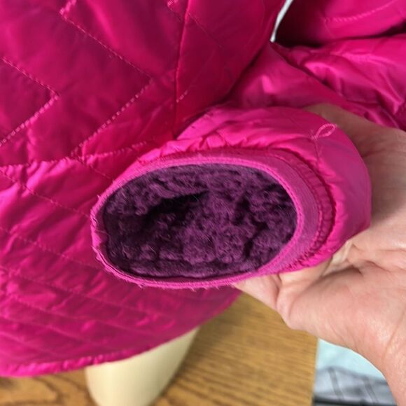 Mountain Hardwear Quilted Puffy/fleece reversible Jacket size small EUC - Picture 9 of 15
